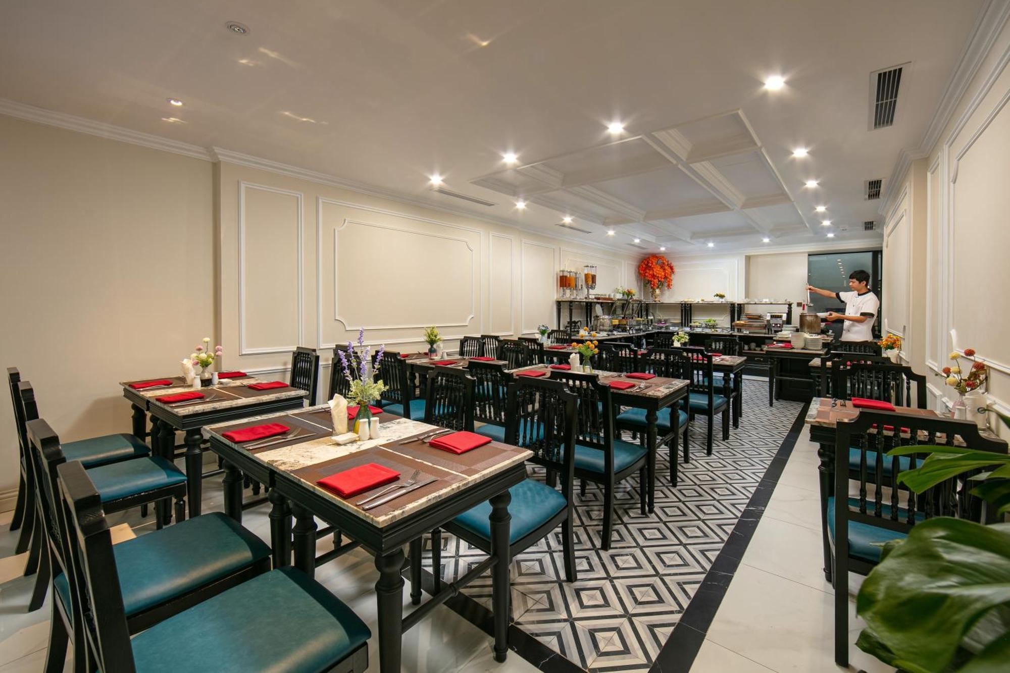 Amira Hotel Hanoi Esterno foto